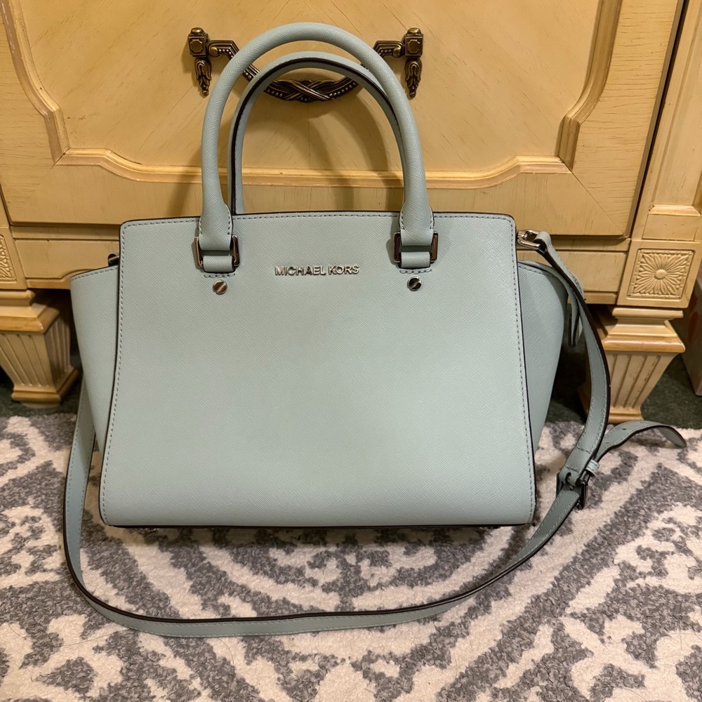 Michael Kors Selma crossbody